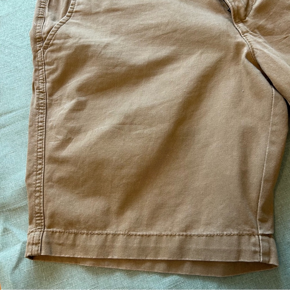 Old Navy Lived-In Straight Men’s Shorts - Picture 12 of 16